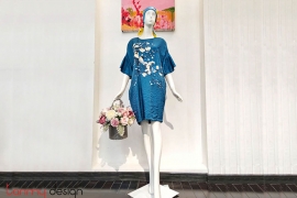 Blue silk dress with peach blossom embroidery